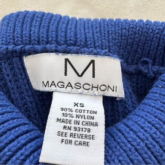 Magaschoni Royal Blue Knit Mock Neck Sweater
Worn Once Like New
Size XS - Picture 3 of 7
